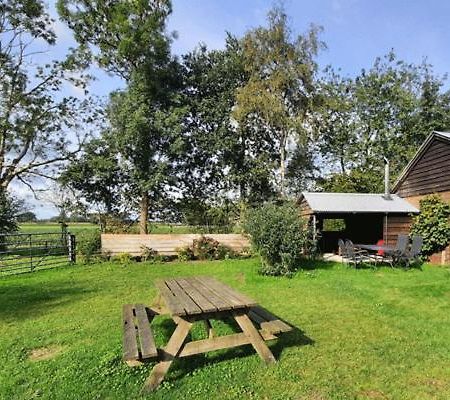 Vakantiehuis Met Jacuzzi 4 Personen Giethoorn Bagian luar foto