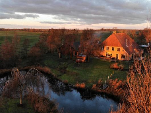 Vakantiehuis Met Jacuzzi 4 Personen Giethoorn Bagian luar foto
